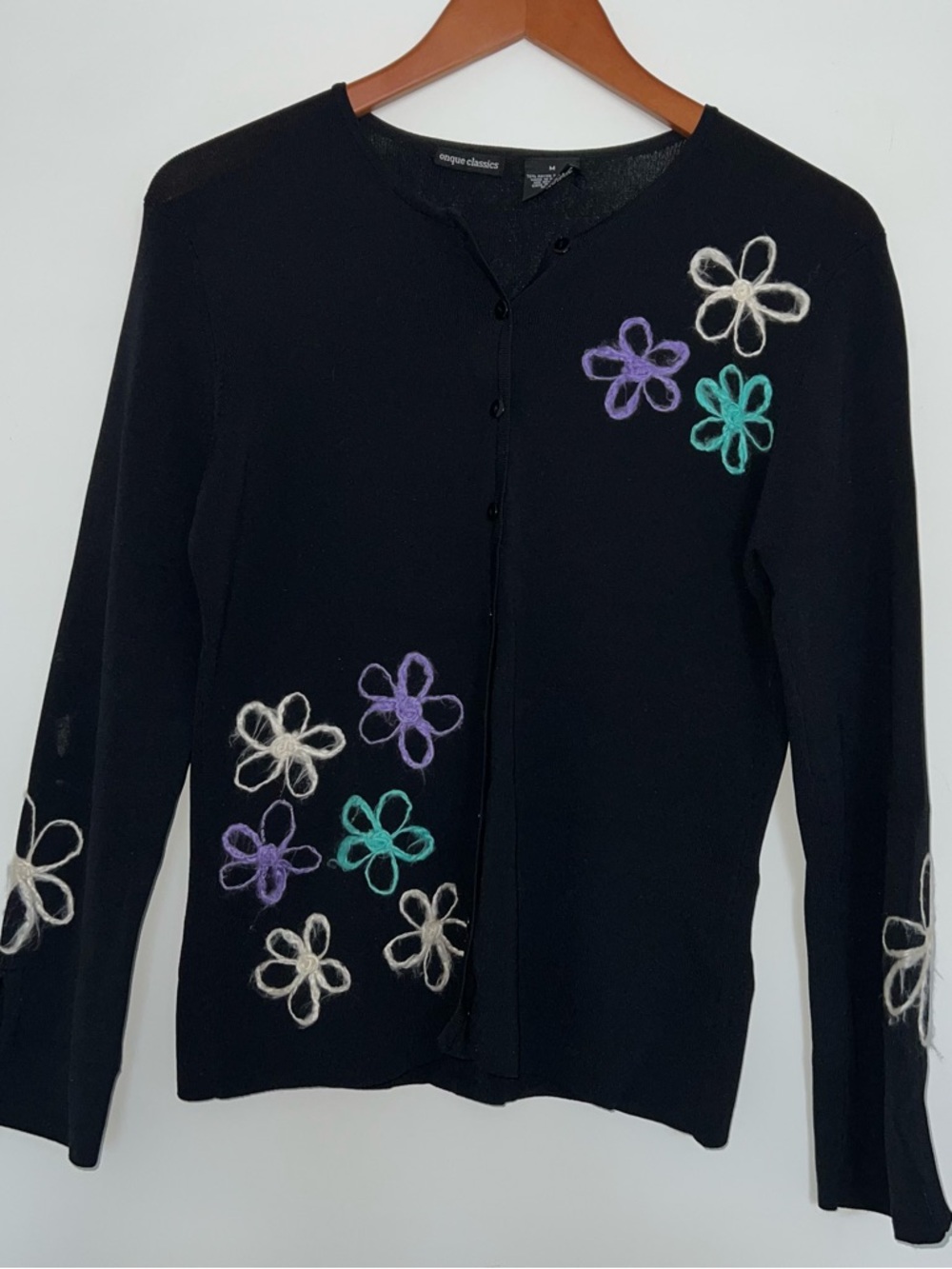 Onque Woman Black Floral Appliqué Cardigan